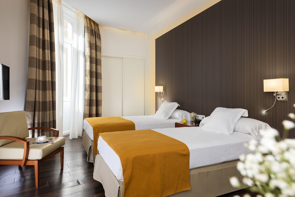 Hotel de Francia Y Paris 26/61