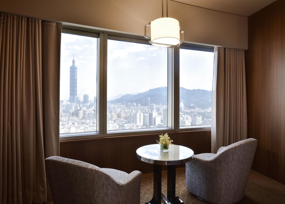 Shangri-La Far Eastern, Taipei 56/79