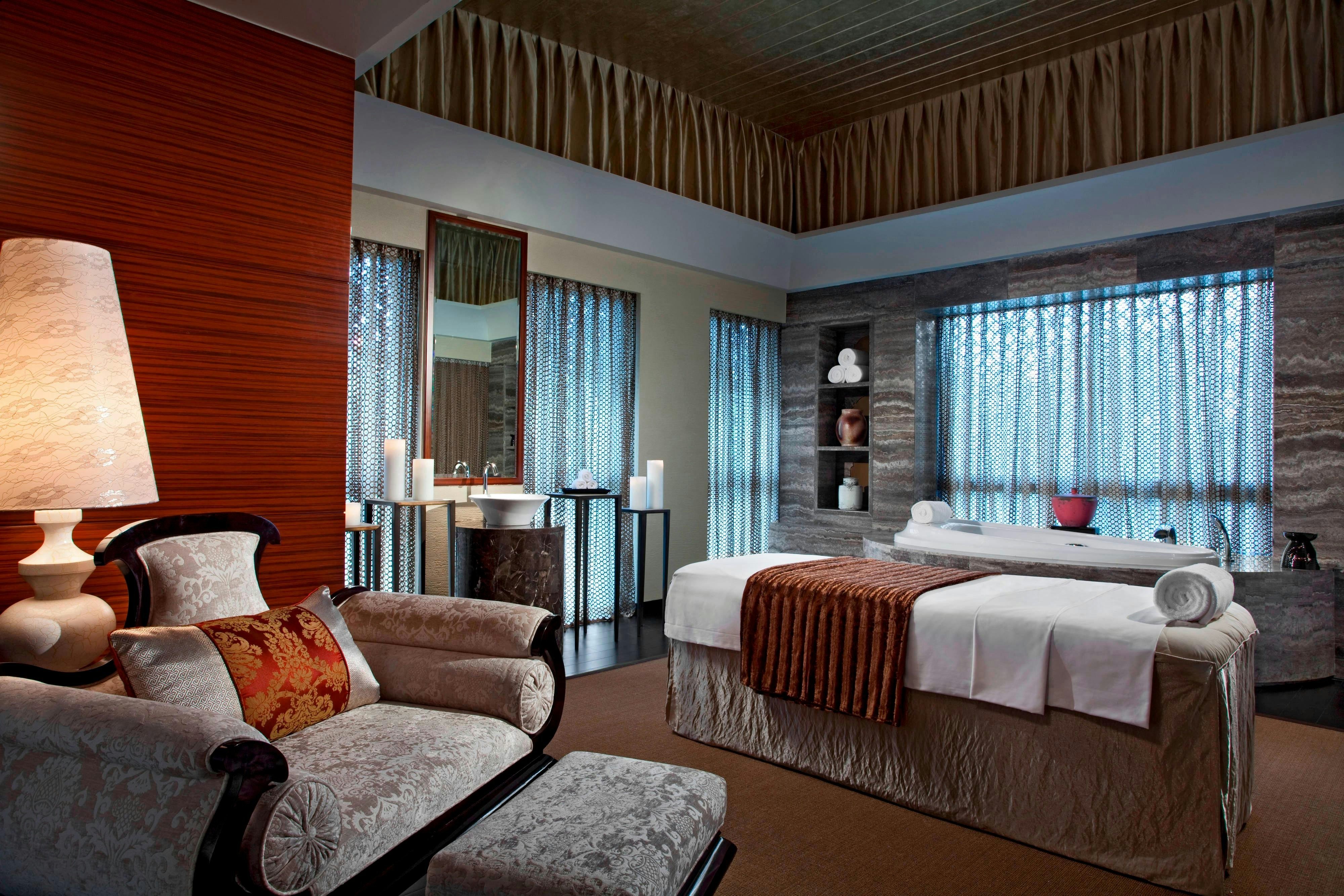 Sheraton Qingyuan Lion Lake Resort 3/19