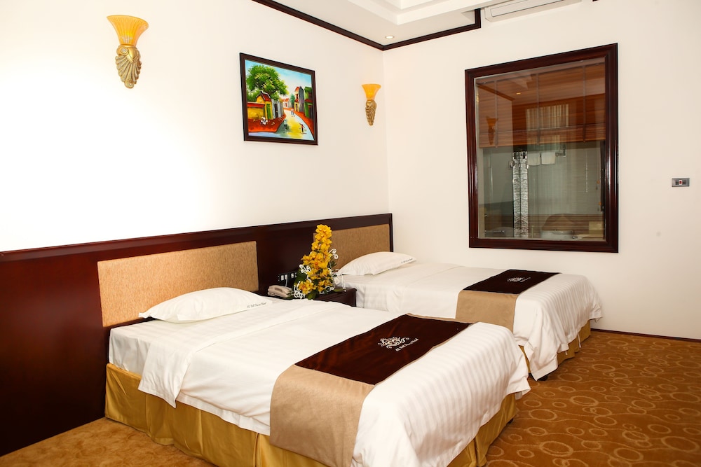 EXECUTIVE, TWIN BEDS