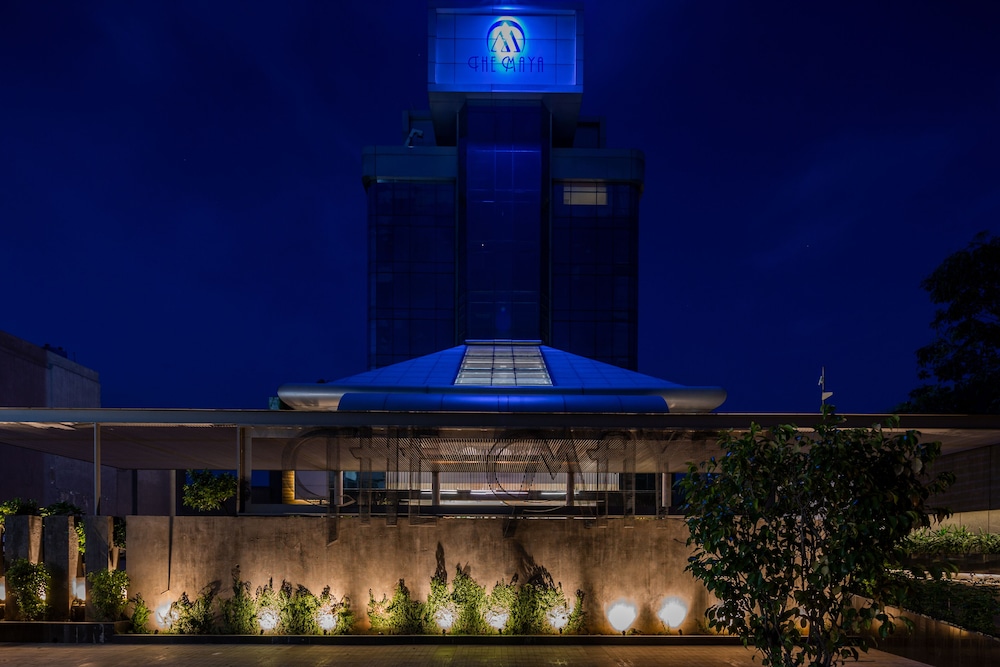 The Maya Hotel 4/50