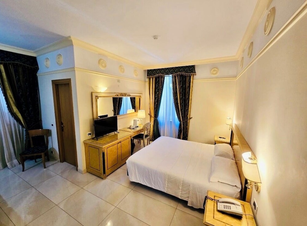 Hotel Champagne Palace 22/67