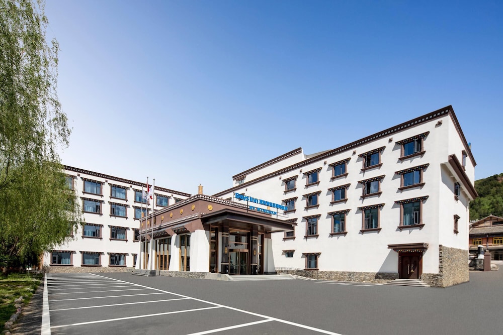 Days Inn by Wyndham Songpan Chuanzhu Temple 6/38