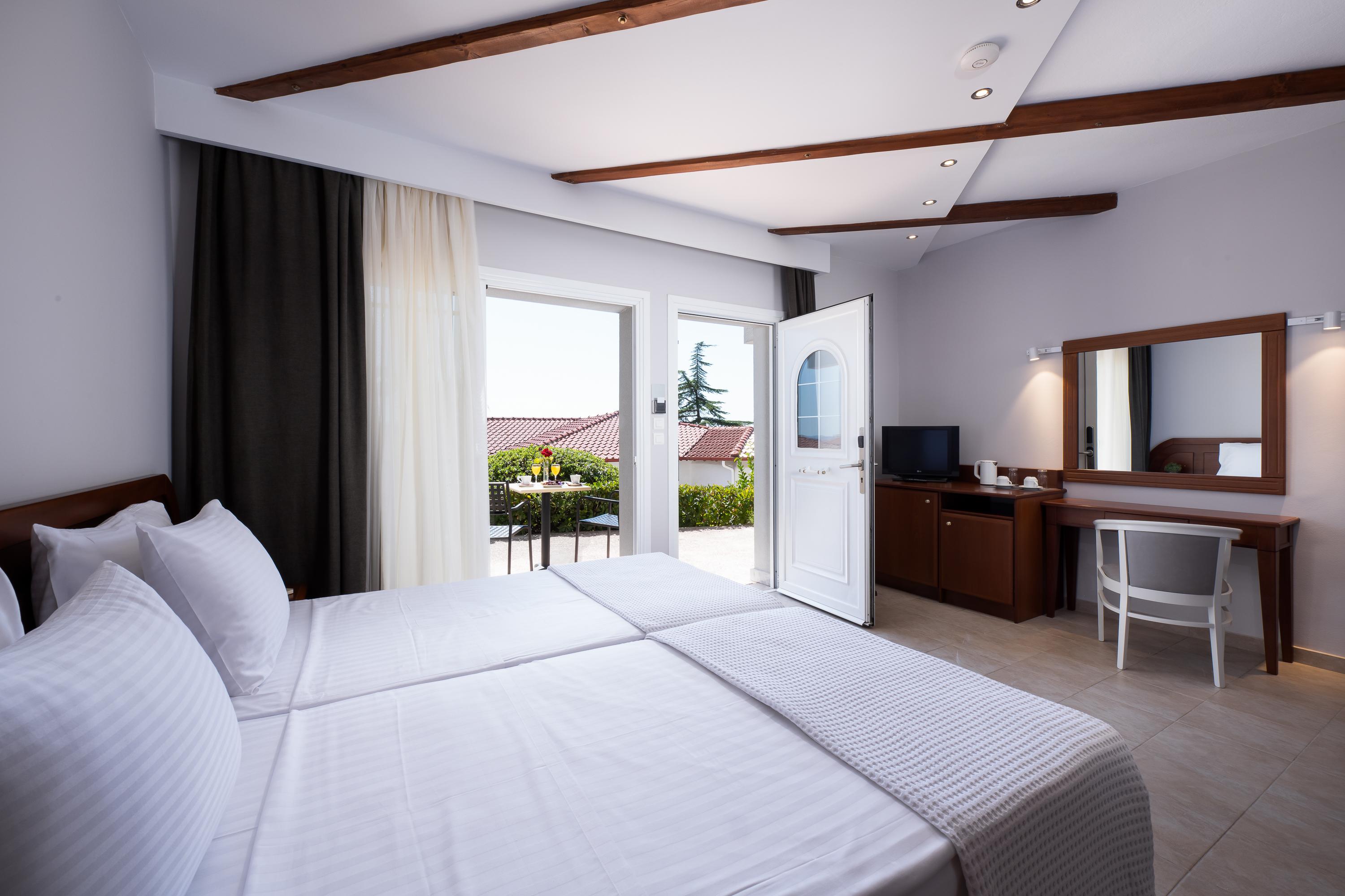Family, Garden View, Balcony or Terrace