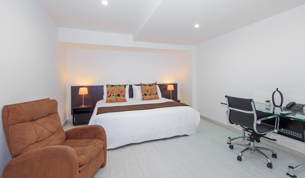 122 Plaza Apartahotel 45/56