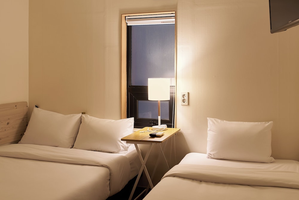 K-Guesthouse Myeongdong 2 36/55