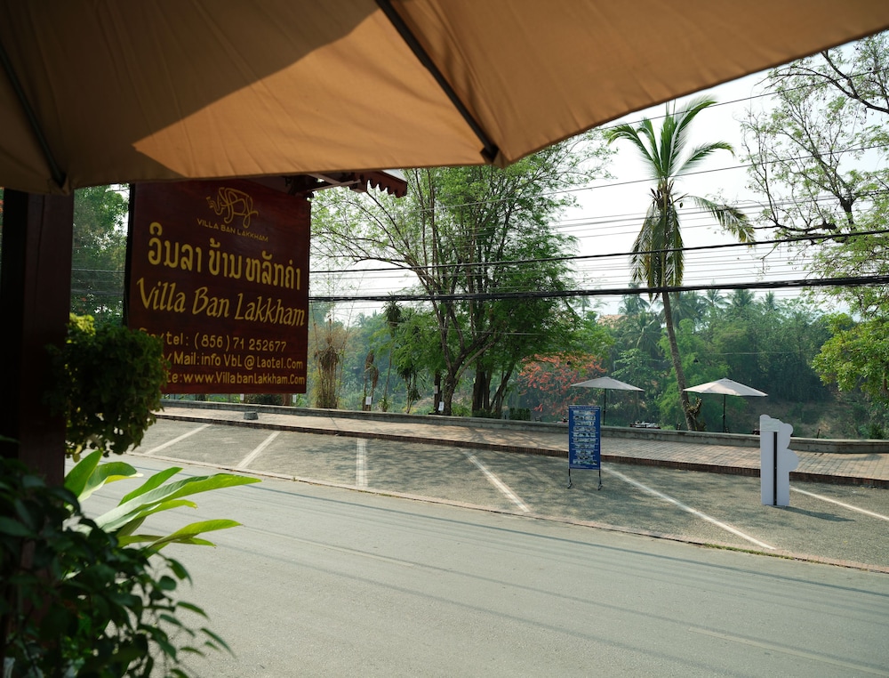 Villa Ban Lakkham 70/95