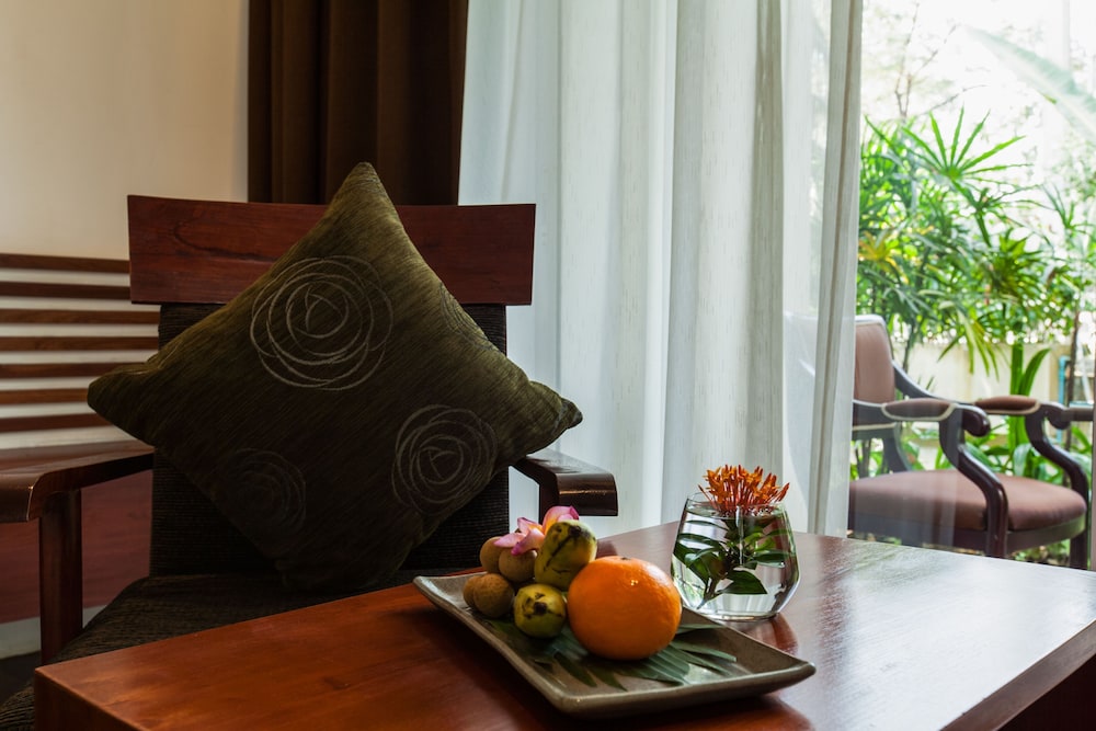 LYNNAYA URBAN RIVER RESORT 47/69