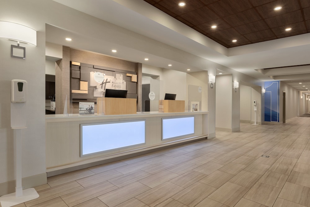 Holiday Inn Express Hotel Suites Opelika Auburn 4/71