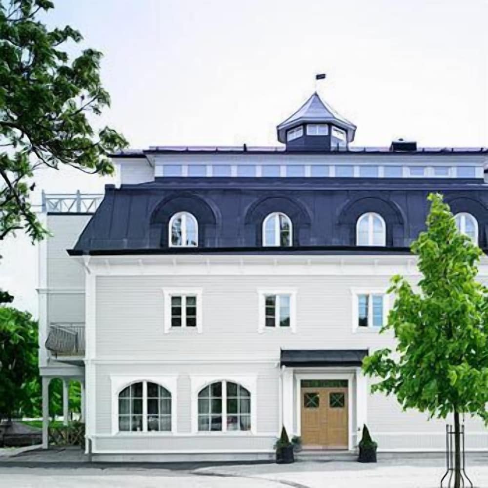 Atellet Hotell 4/44