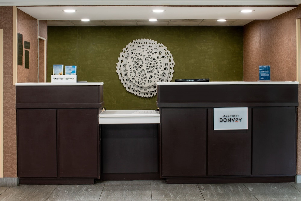 Fairfield Inn Suites By Marriott Gulfport 10/54