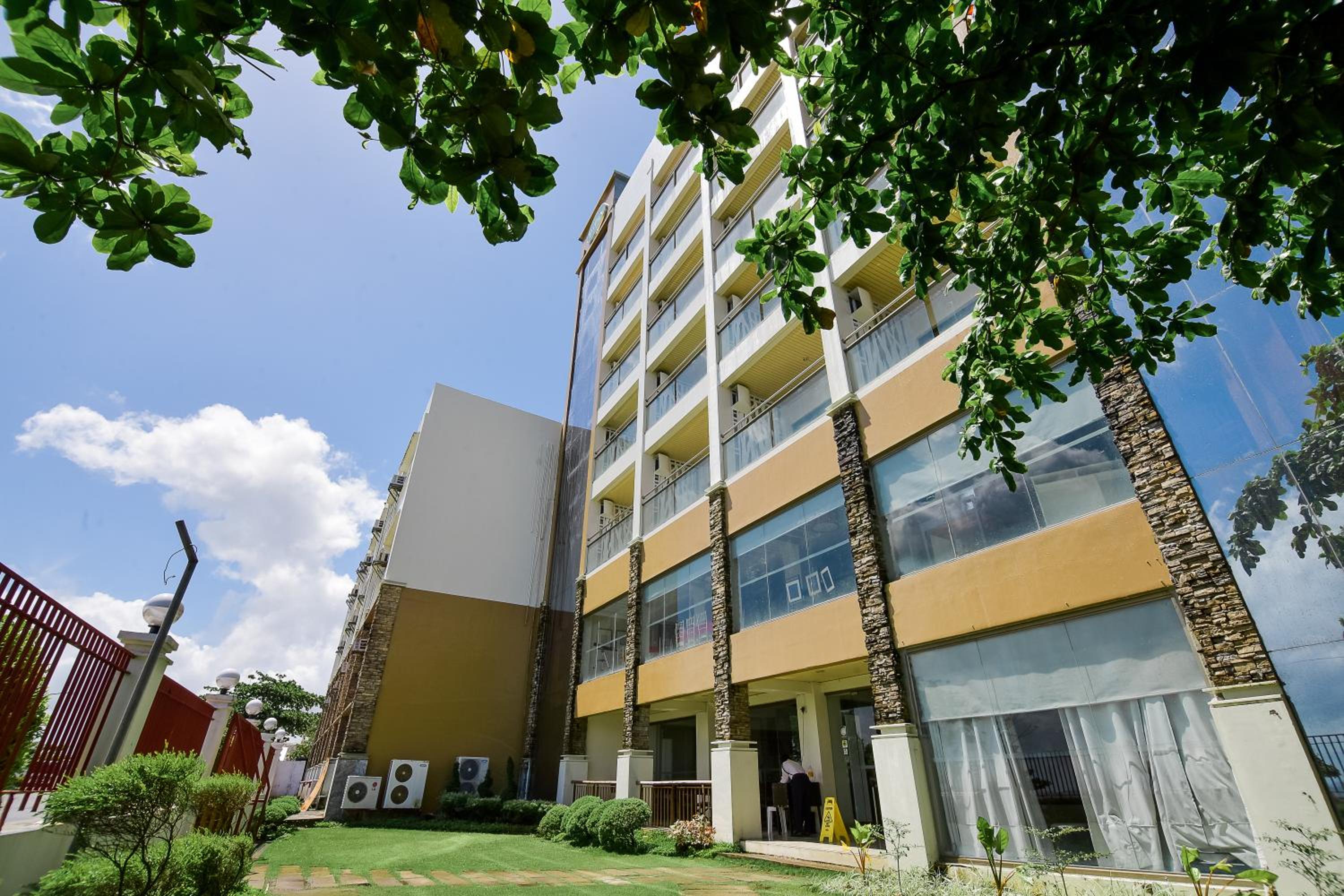 Hotel Tavern Surigao 6/57