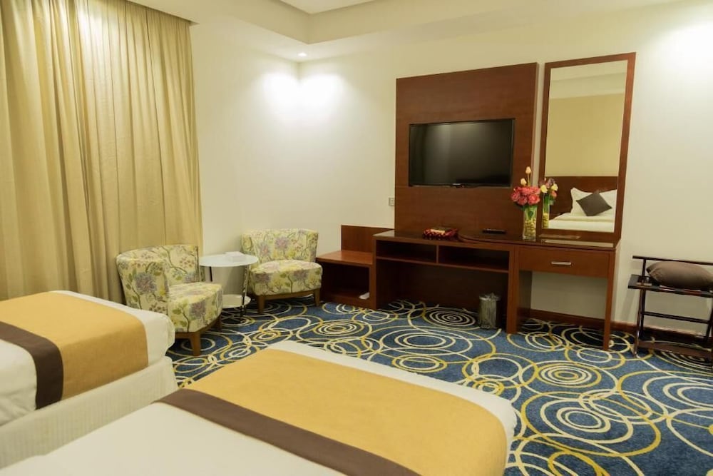 Carawan Hotel Jeddah 63/70