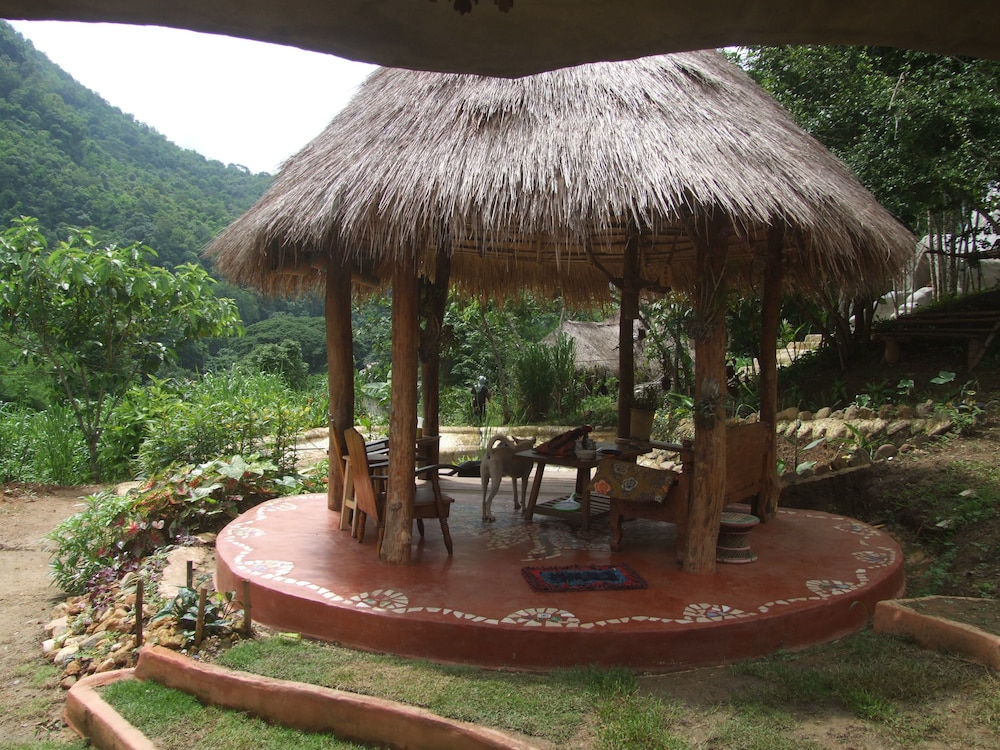 Chiang Dao Roundhouses 34/47