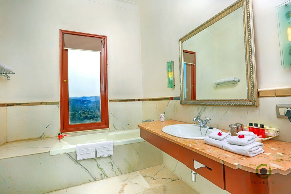 Fateh Garh 48/50