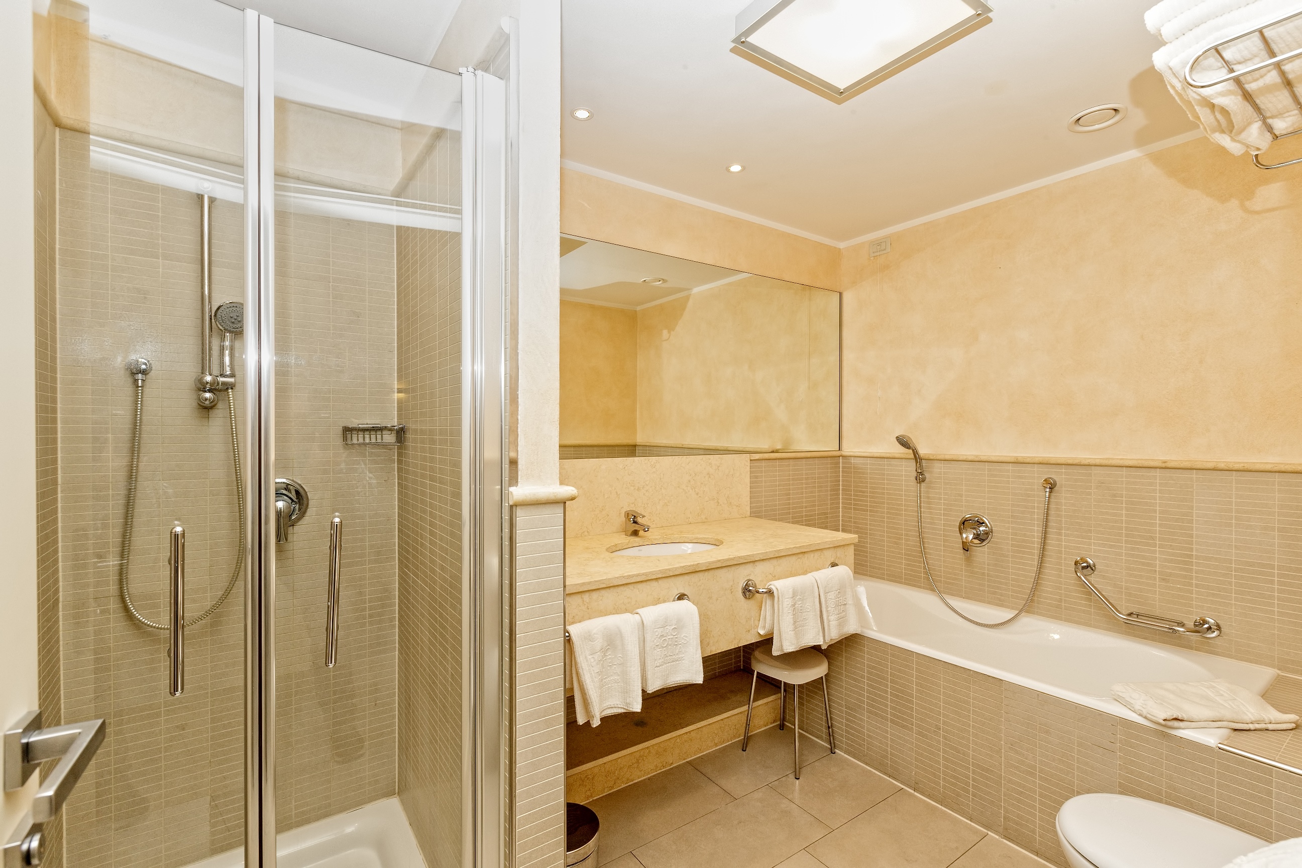 شقة سوبيريور، Parc Hotel Germano Suites 4/6