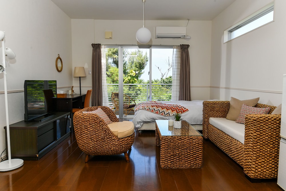 Odysis Onna Resort Hotel 48/72