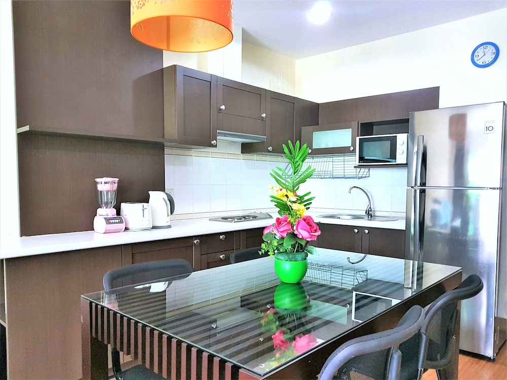 Patong Beach Phuket Villa Condo 9/50
