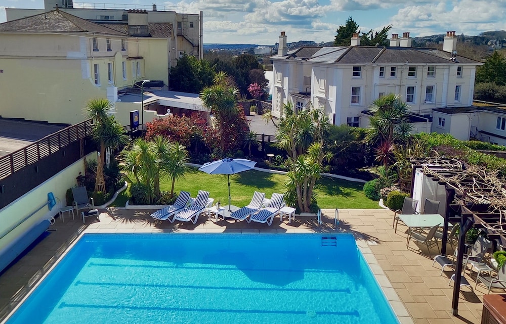 Riviera Lodge Hotel 41/50