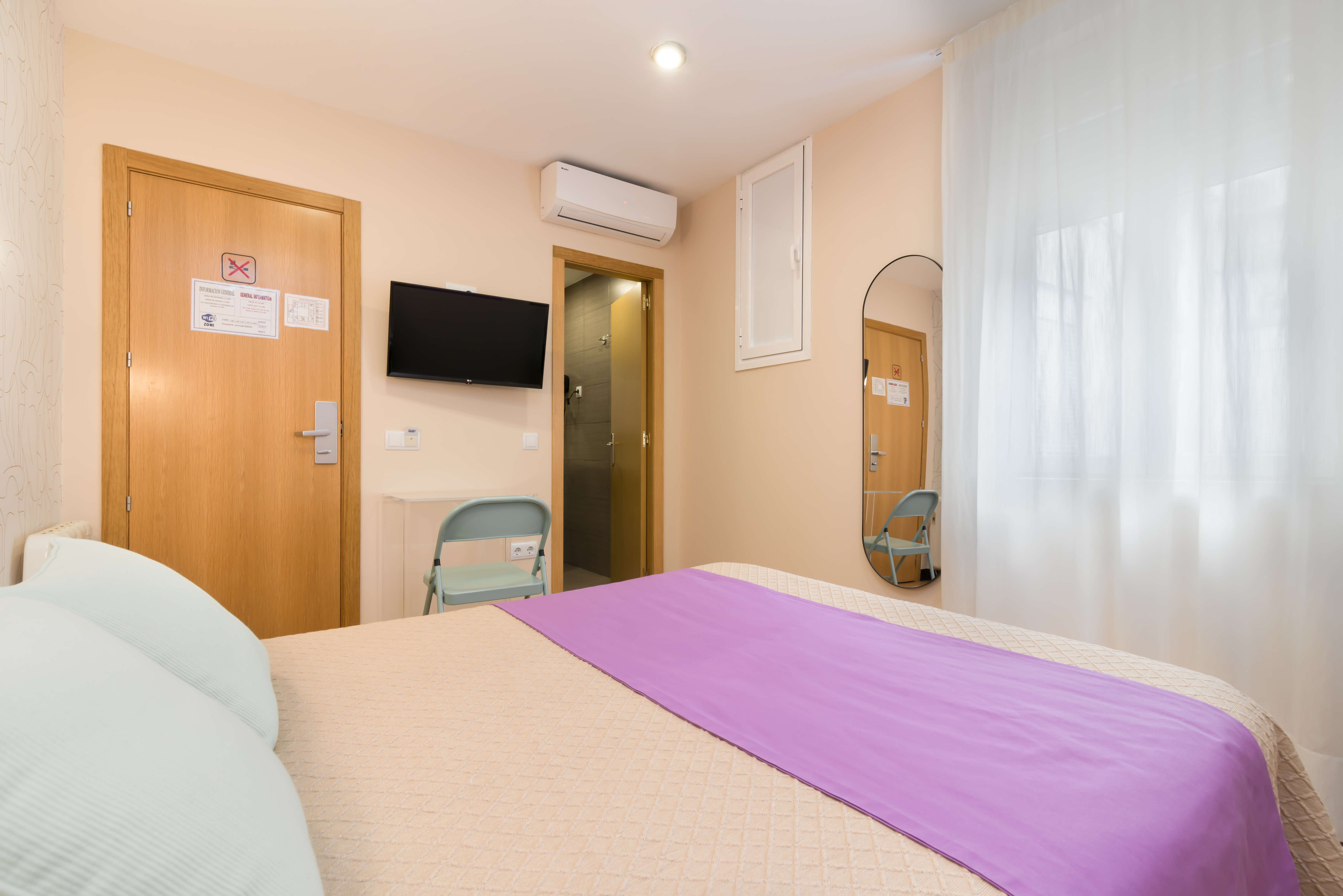 Hostal Art Madrid 25/50