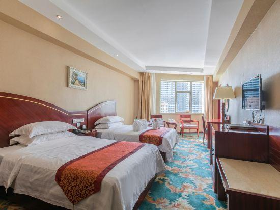 Deluxe, 2 Beds