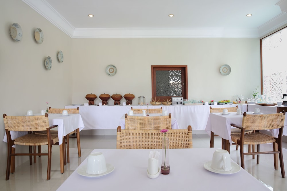 Seminyak Lagoon All Suites Hotel 29/47