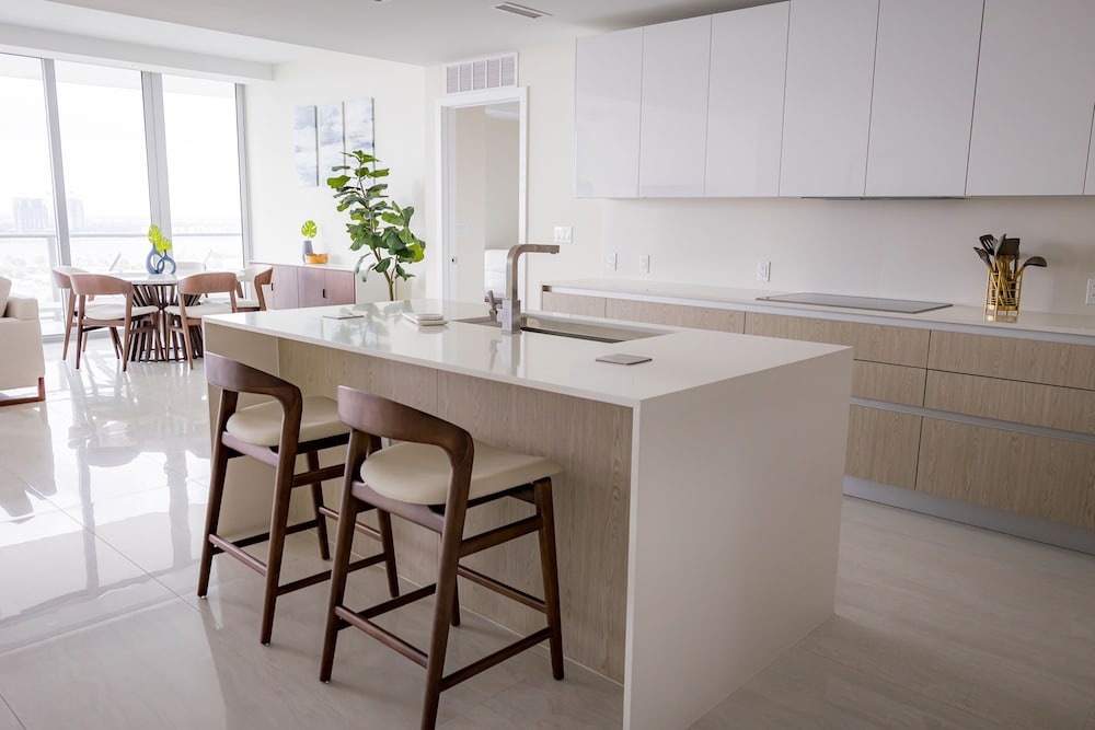 Amrit Ocean Resort & Residences - Singer Island 37/42
