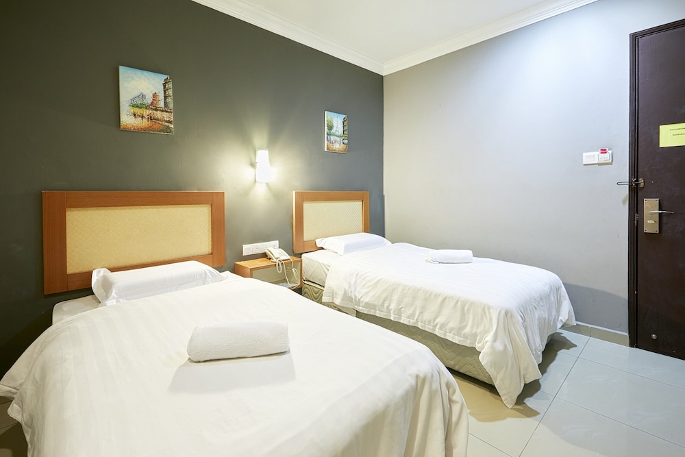 D New 1 Hotel 14/38
