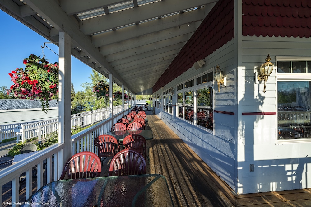 Rivers Edge Resort 10/49