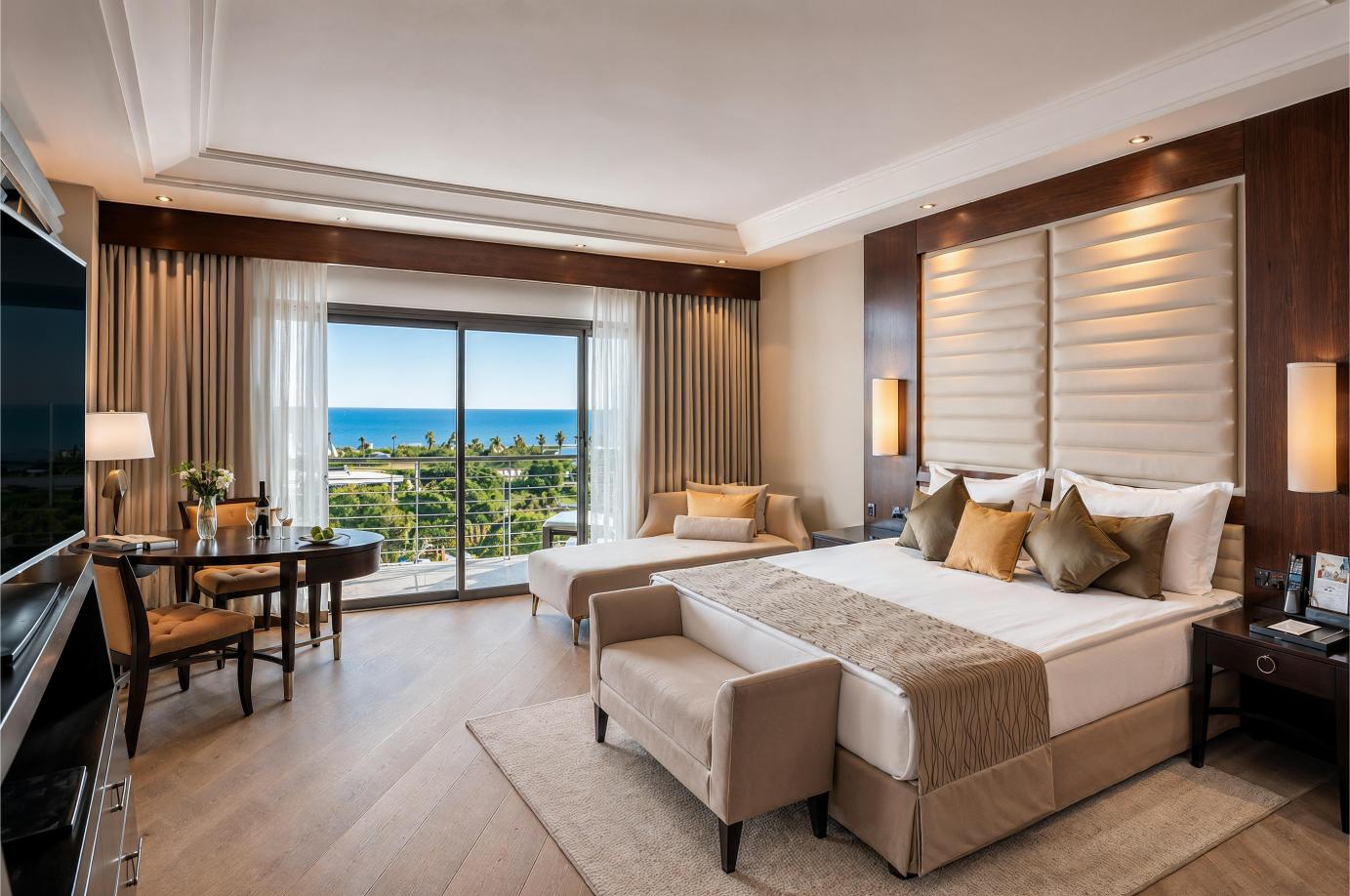 Superior Room Side Sea View