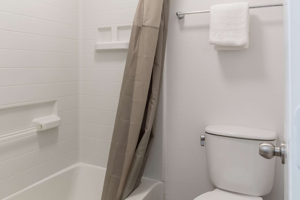 Motel6 Bryan, TX - University Area 44/44