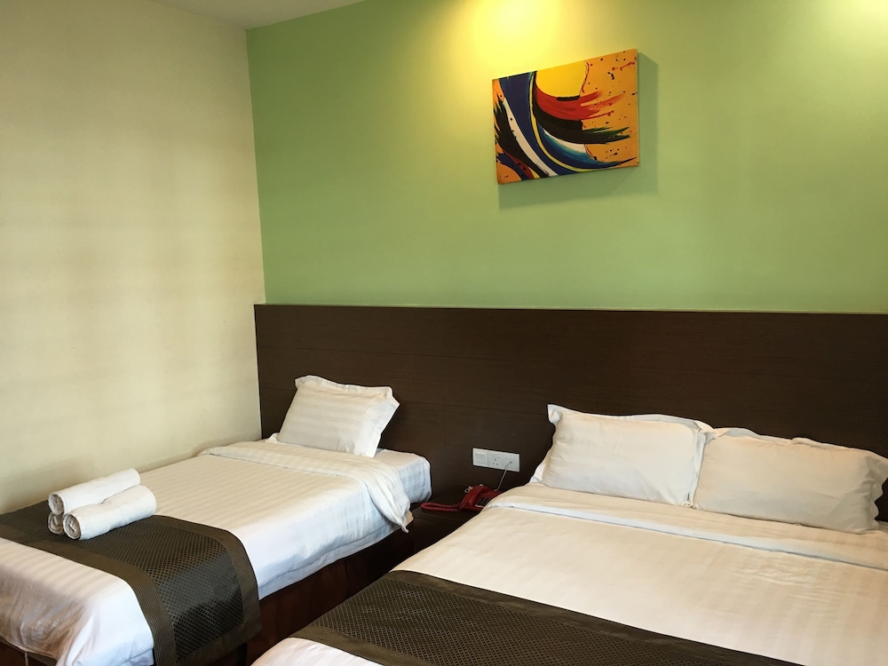 Hotel Lintas Plaza 10/39