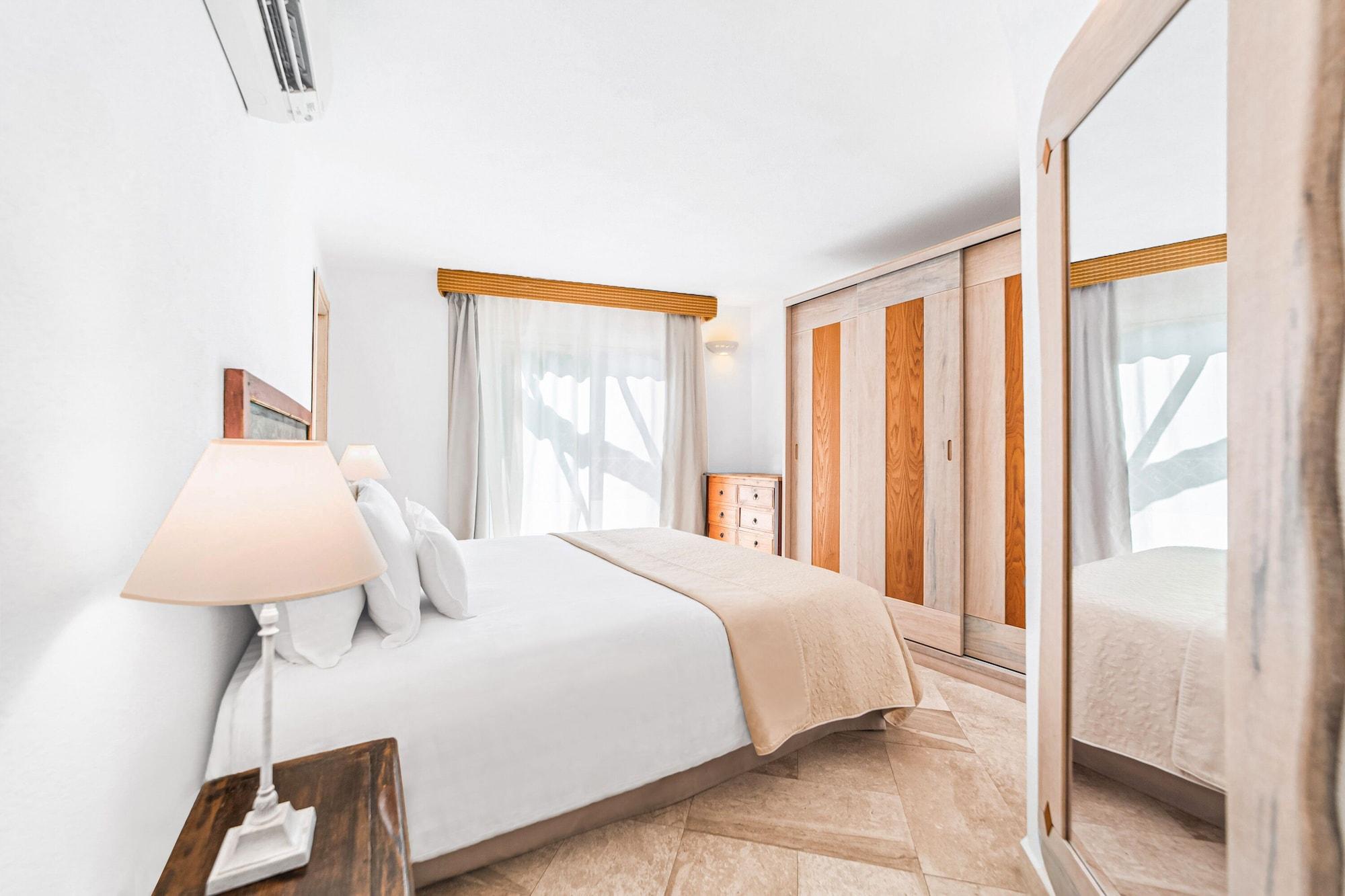 One Bedroom Apartment with partial sea view