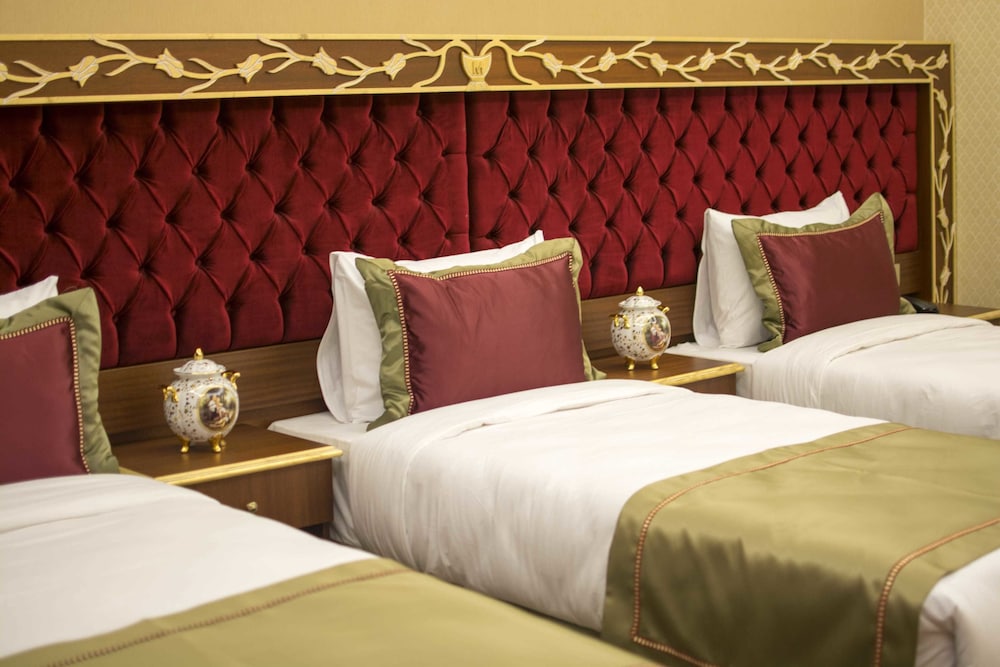 MB DELUXE HOTEL 29/59