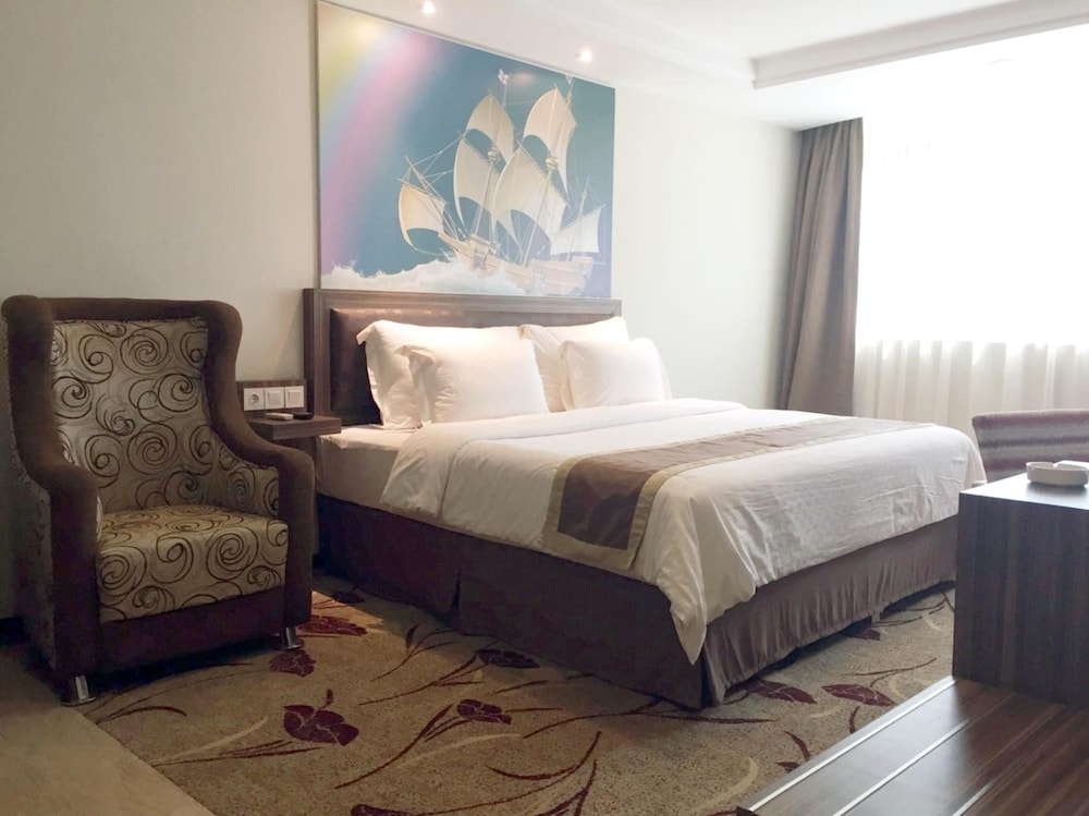 TRAVELLERS HOTEL PHINISI 4/50