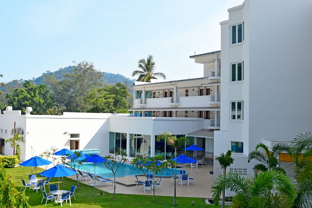 AVI Pangkor Beach Resort 7/38