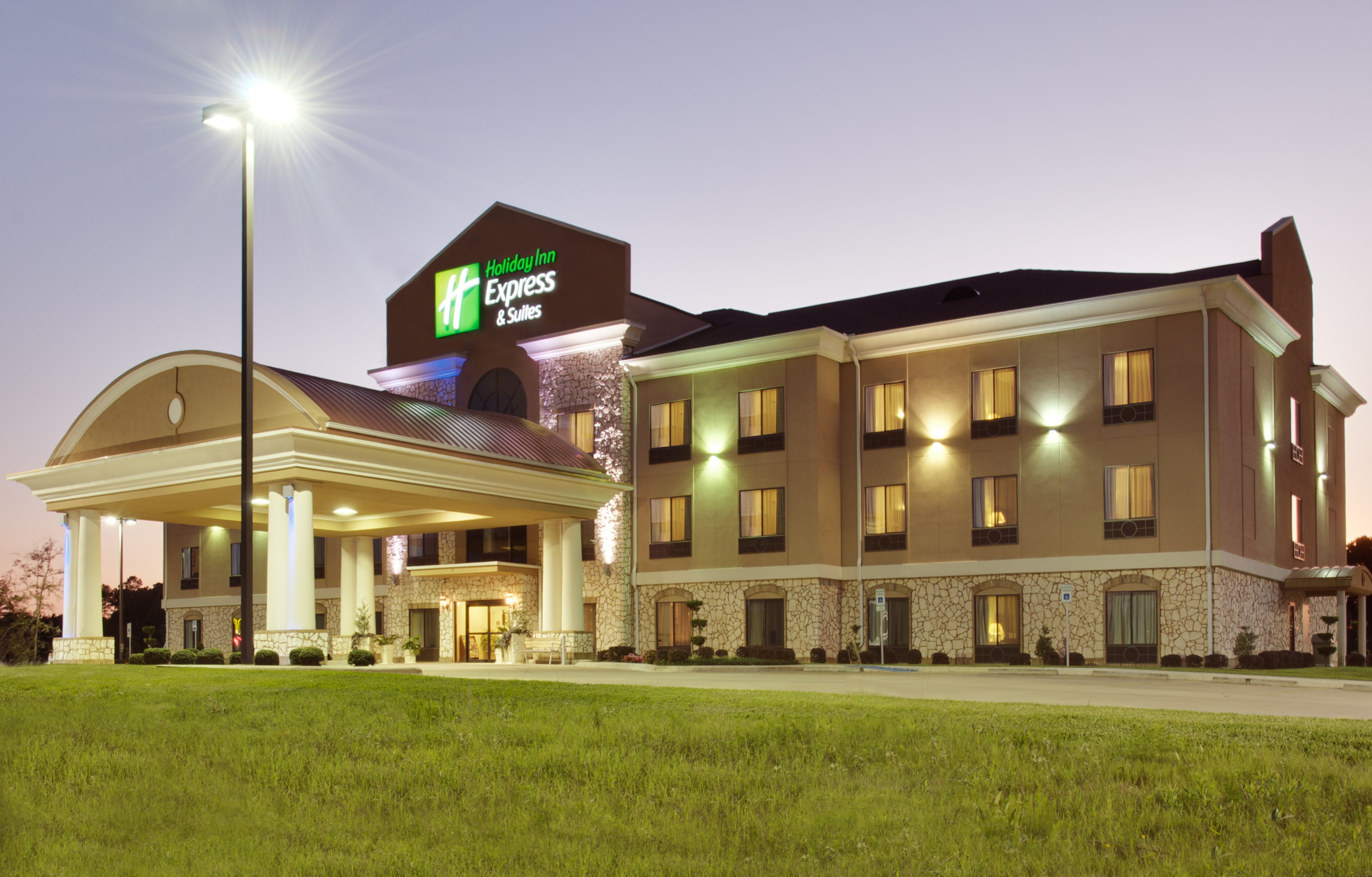 Holiday Inn Express Hotel And Suites Center Tx 2/76