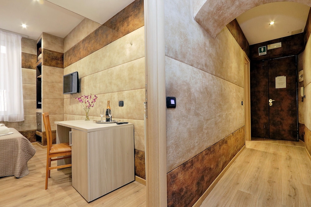 Gialli Vatican Guesthouse 28/50