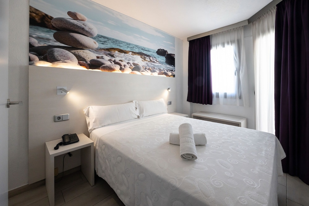 1 BEDROOM, FAMILY, APARTMENT, CITY VIEW, BALCONY