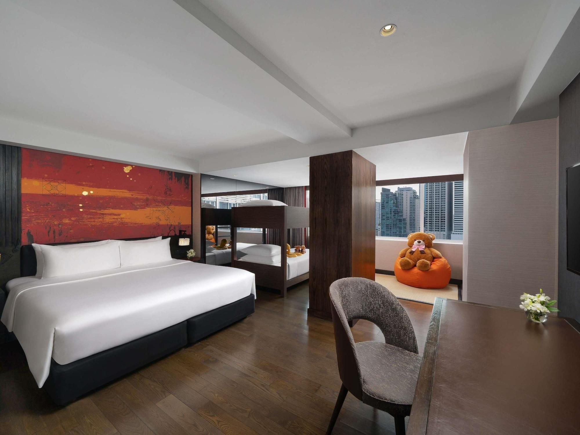 Family, Multiple Beds