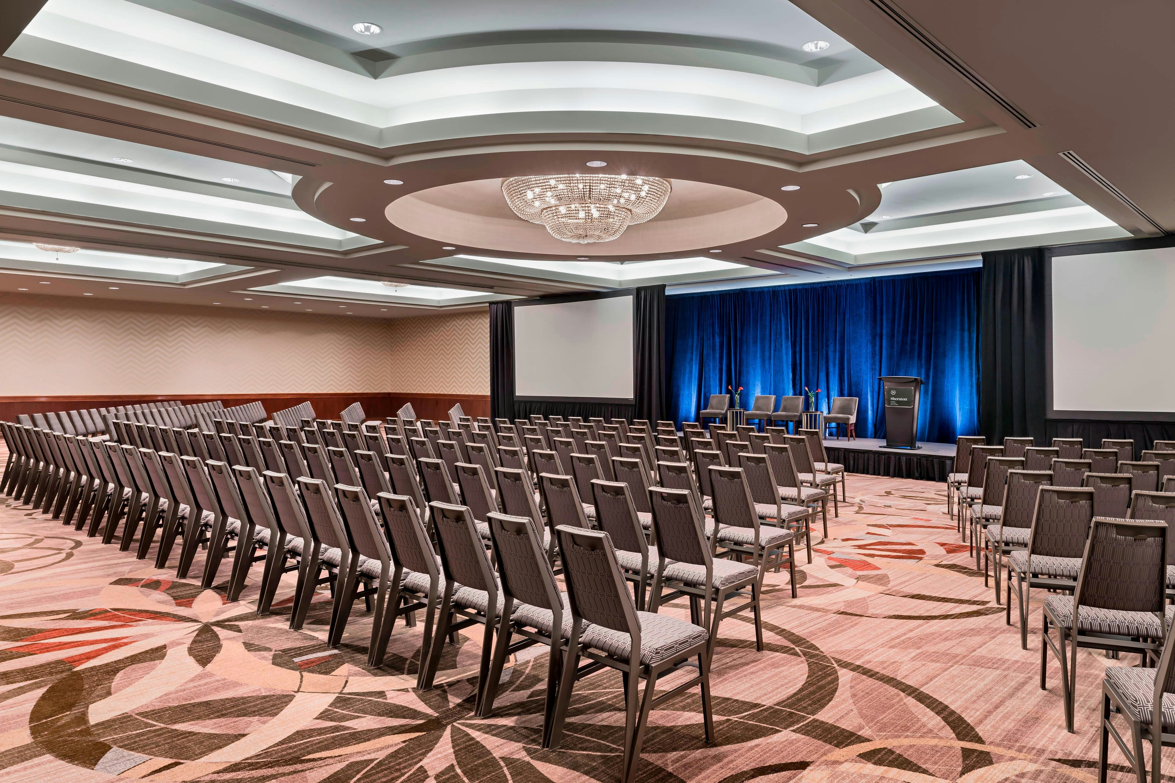 Sheraton Suites Calgary Eau Claire 46/52