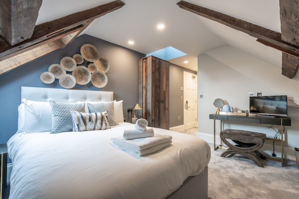 Cozy, Skyward, Double Bed