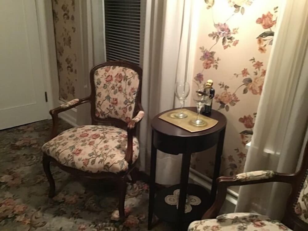 Brookview Manor Inn of the Poconos 26/51