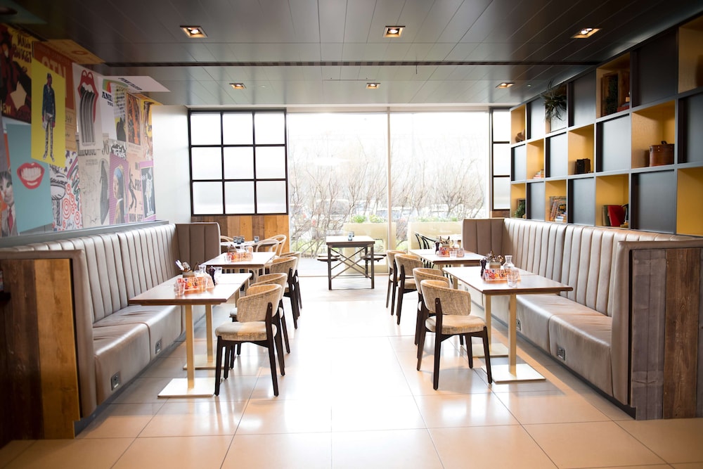 Radisson Blu Hotel London Stansted Airport 54/68