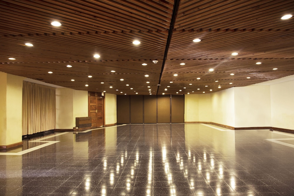 Conquistador Hotel And Conference Center 29/65