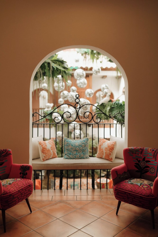 Casa Faena Hotel 51/67