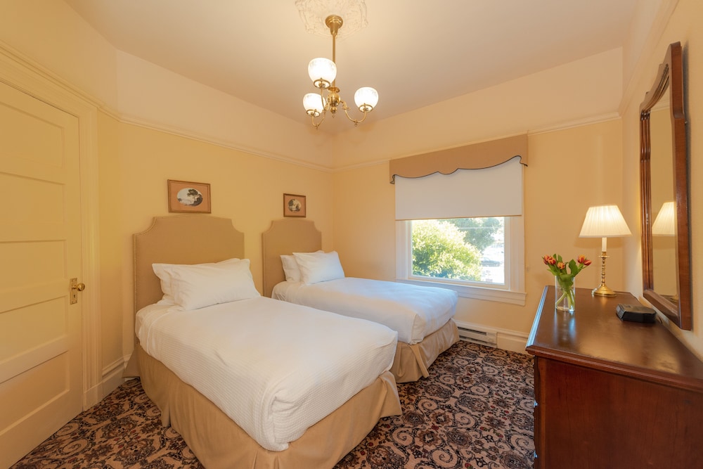 SUPERIOR, TWIN BEDS