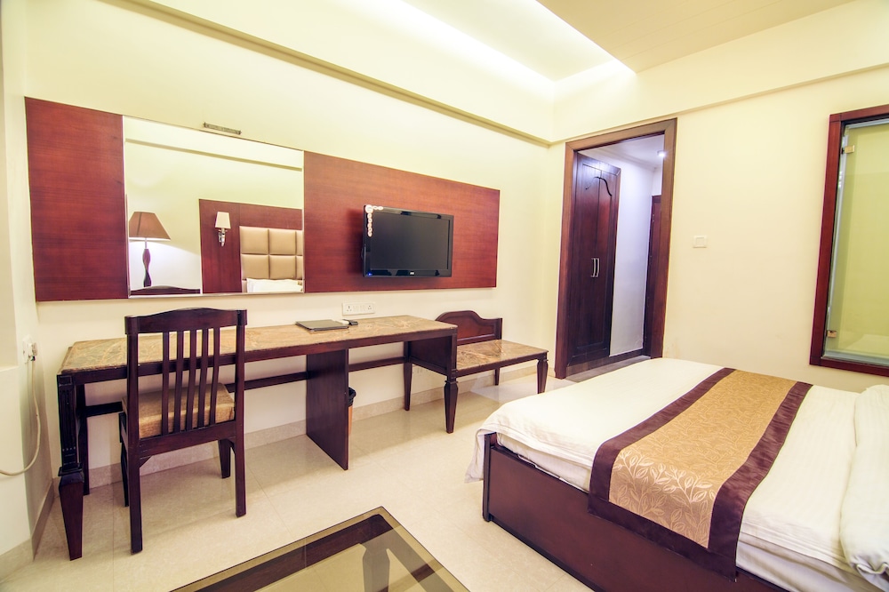 HOTEL ABHINANDAN 15/29