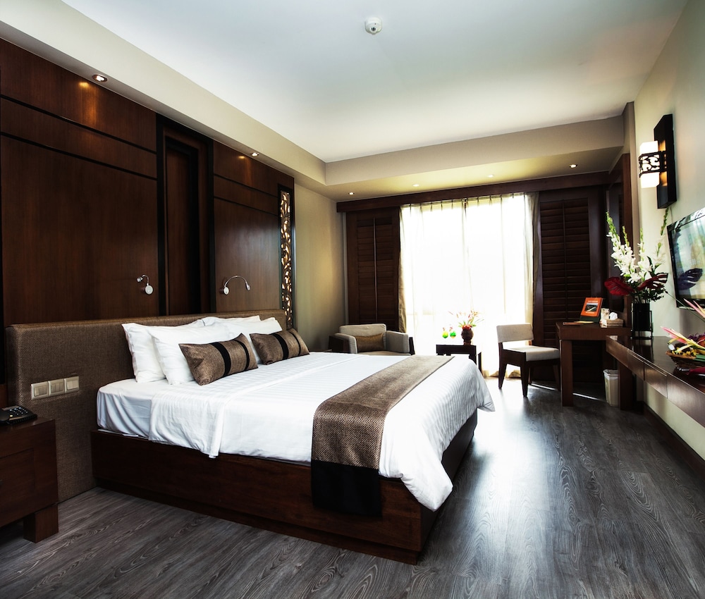 Nirwana Resort Hotel 27/74