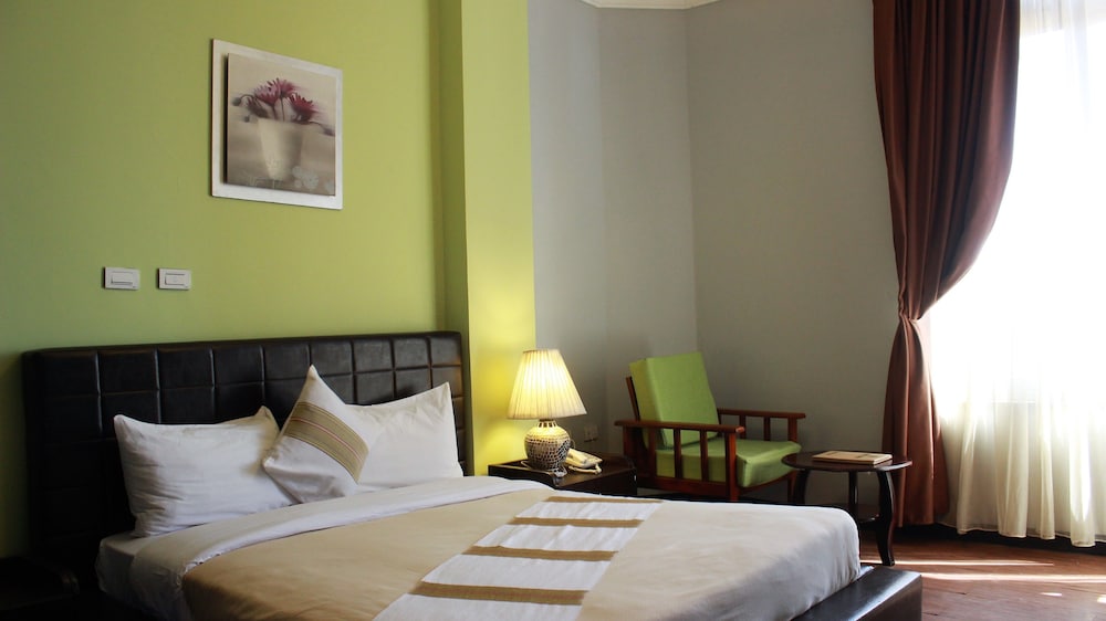 Lobelia Hotel 20/68